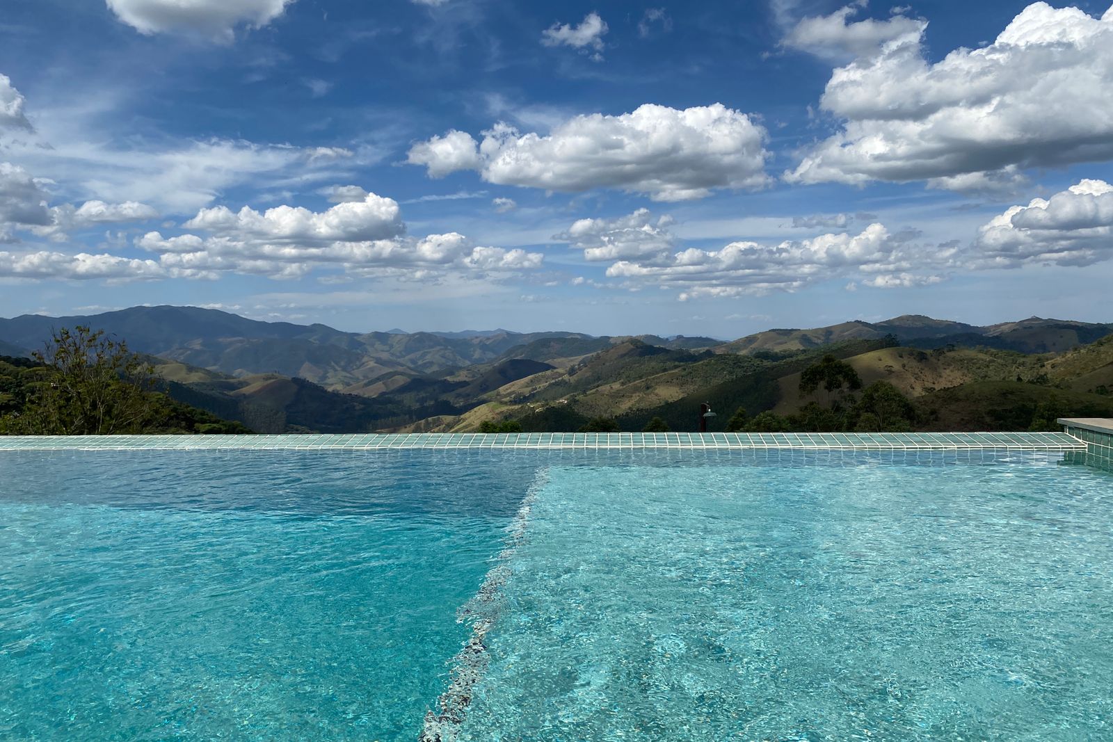 Twilight Pool with Water Features – Gilbert